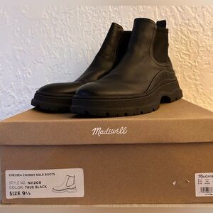 Madewell Dani Chelsea Chunky Lugsole Boots NH208 Women’s 9 1/2.